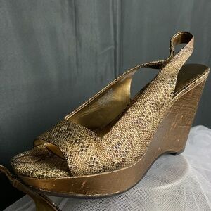 Ann Klein Wedge Sandals 💕🔥